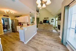 225 Shadetree Ln, Lawrenceville, GA 30044 - Photo 9