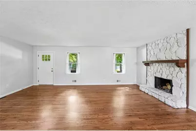 585 Westchester Circle SW, Marietta, GA 30064 - Photo 7