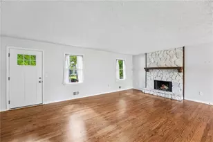 585 Westchester Cir SW, Marietta, GA 30064 - Photo 9