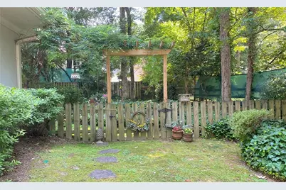 4380 Dunmore Road NE, Marietta, GA 30068 - Photo 49
