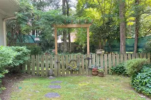 4380 Dunmore Rd NE, Marietta, GA 30068 - Photo 49