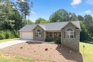 350 Linwood Dr, Demorest, GA 30535 - Photo 1
