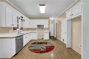 5465 Mashburn Dr, Cumming, GA 30041 - Photo 13