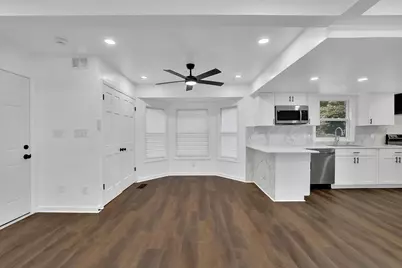 4247 Bingham Court, Stone Mountain, GA 30083 - Photo 5