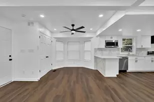 4247 Bingham Ct, Stone Mountain, GA 30083 - Photo 5