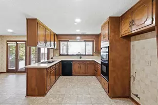 26 Latimer Ln NE, Kennesaw, GA 30144 - Photo 15