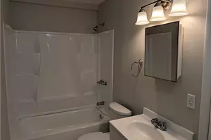 5582 Mulberry St, Flowery Branch, GA 30542 - Photo 9