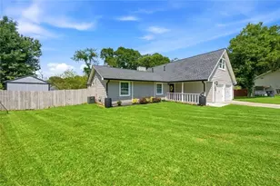 229 Deerfield Dr, Jonesboro, GA 30238 - Photo 3