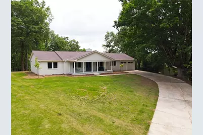 745 Honeysuckle Road, Gainesville, GA 30501 - Photo 3