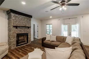 930 James Holcomb Rd, Hull, GA 30646 - Photo 9