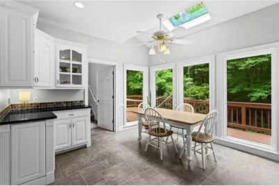 4692 Monticello Circle, Marietta, GA 30066 - Photo 9