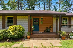 1225 Dewberry Ln, Canton, GA 30114 - Photo 3