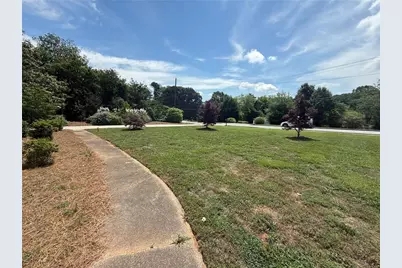 580 Hurt Road SW, Smyrna, GA 30082 - Photo 11