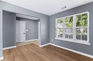 9517 Lakeview Rd, Union City, GA 30291 - Photo 9