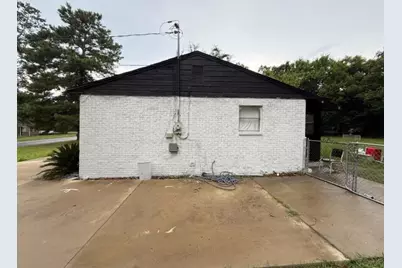 210 Madrid Street, Warner Robins, GA 31093 - Photo 7