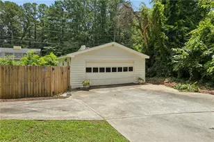 3720 Ashwood Dr SE, Smyrna, GA 30080 - Photo 27