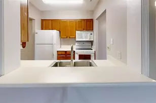 300 Johnson Ferry Road NE, Atlanta, GA 30328 - Photo 3