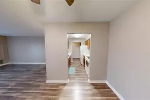 300 Johnson Ferry Road NE, Atlanta, GA 30328 - Photo 23