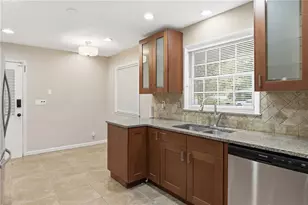 4411 Langdon Dr, Decatur, GA 30035 - Photo 5