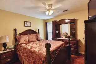 3905 Michaels Creek Way, Loganville, GA 30052 - Photo 19