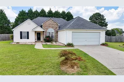 3905 Michaels Creek Way, Loganville, GA 30052 - Photo 3