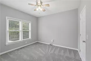 160 Treadstone Overlook, Suwanee, GA 30024 - Photo 19