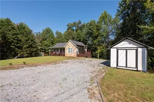 35 Thornwood Ln, Ellijay, GA 30540 - Photo 9