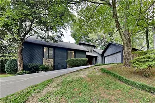 1100 Lake Dr, Roswell, GA 30075 - Photo 1