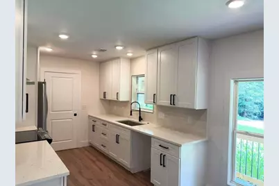 2792 Flagstone Drive, Atlanta, GA 30316 - Photo 9