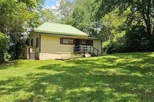 118 E Oak St, Ellijay, GA 30540 - Photo 3