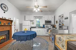 118 E Oak St, Ellijay, GA 30540 - Photo 7