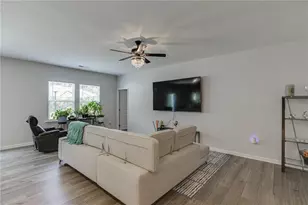 4045 Berry Farm Ct, Loganville, GA 30052 - Photo 11