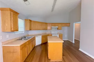 306 Willow Way, Griffin, GA 30224 - Photo 7