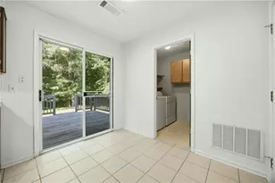 10420 Virginia Pine Ln, Alpharetta, GA 30022 - Photo 5
