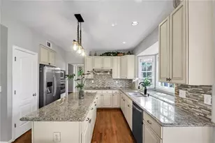 7175 Devonhall Way, Johns Creek, GA 30097 - Photo 17