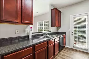 4215 High Park Ln, Atlanta, GA 30344 - Photo 15