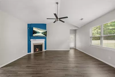 7870 Bluefin Trail, Union City, GA 30291 - Photo 5