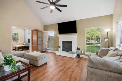10785 Willow Meadow Circle, Alpharetta, GA 30022 - Photo 11
