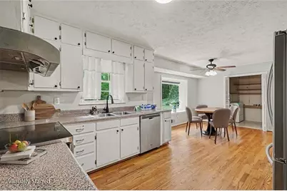 2826 Manor Court, Snellville, GA 30078 - Photo 13