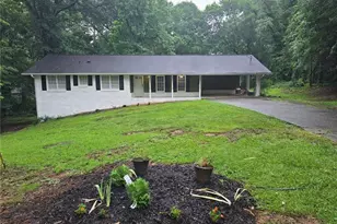 2826 Manor Ct, Snellville, GA 30078 - Photo 1
