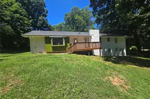 2826 Manor Ct, Snellville, GA 30078 - Photo 17
