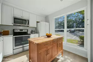 2270 Newport Landing, Alpharetta, GA 30009 - Photo 5