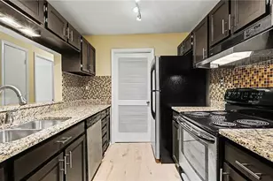 413 Tuxworth Cir, Decatur, GA 30033 - Photo 11