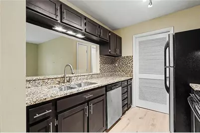 413 Tuxworth Circle, Decatur, GA 30033 - Photo 13