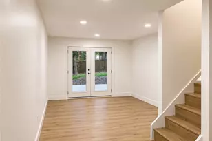 1305 Fontainebleau Ct NE, Lawrenceville, GA 30043 - Photo 3