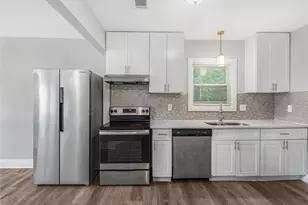 2861 Forrest Hills Dr SW, Atlanta, GA 30315 - Photo 11