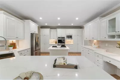 9615 Autry Falls Drive, Johns Creek, GA 30022 - Photo 15
