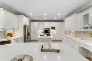 9615 Autry Falls Dr, Johns Creek, GA 30022 - Photo 15