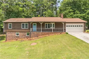 1115 Washington Ave, Woodstock, GA 30188 - Photo 1