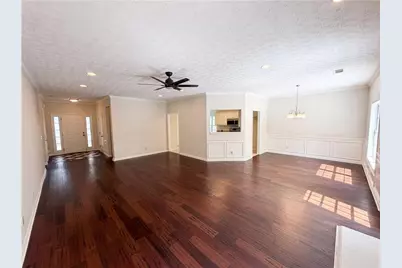 1240 Platinum Drive, Hoschton, GA 30548 - Photo 9